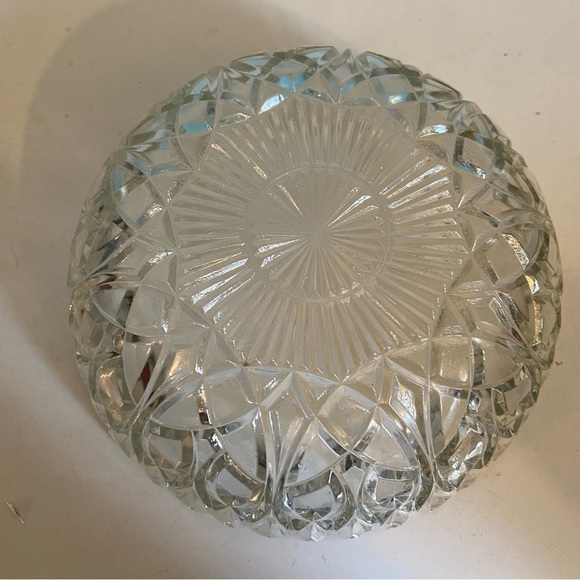 Vintage clear crystal 11” serving‎  bowl - Picture 4 of 5